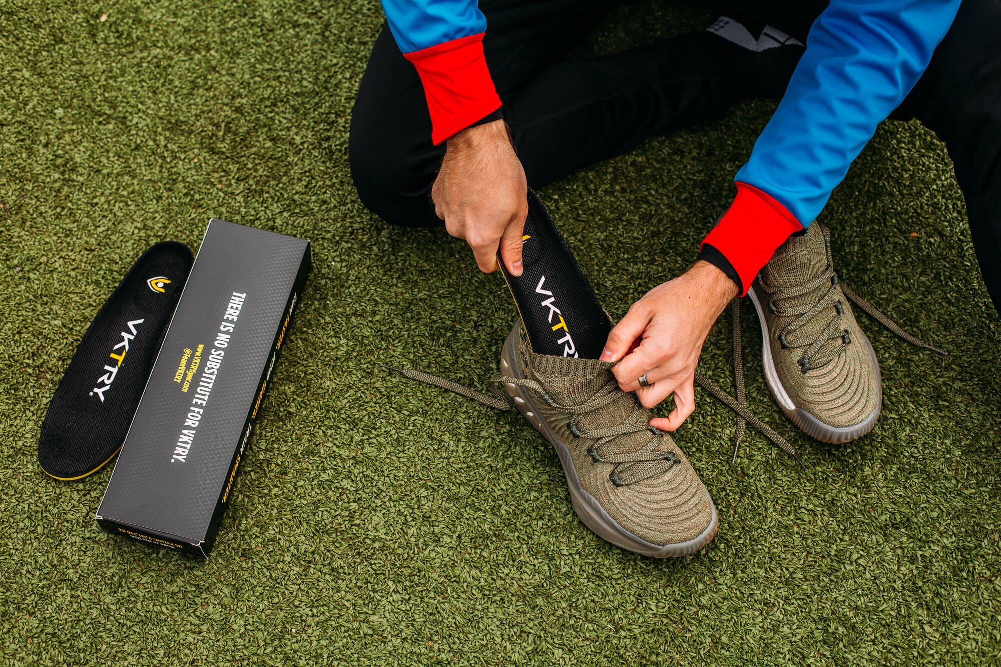 How to remove insoles from shoes – VKTRY