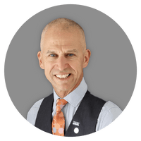 Dr. Douglas Casa